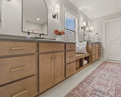 123 primary bath bench
