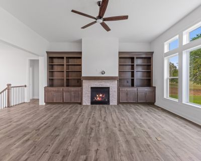 171 Hayes Fireplace